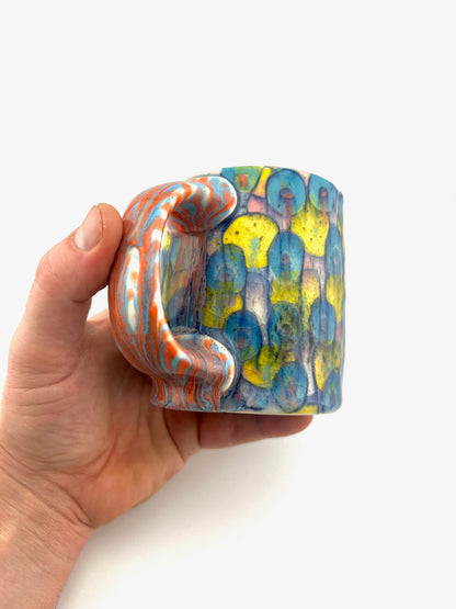 MUG 08